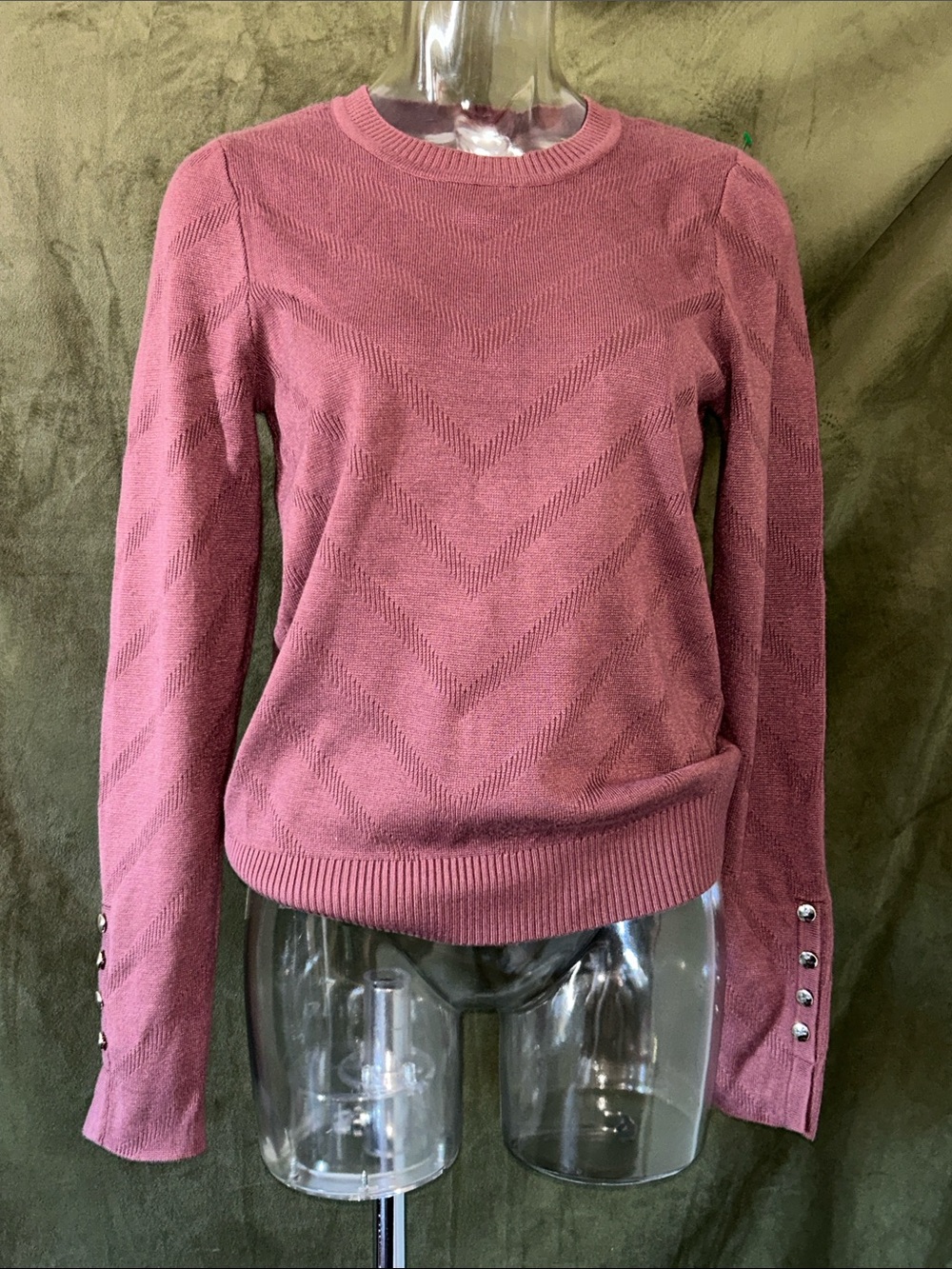 Liz Claiborne Mauve Pink Crewneck Sweater with Cuff Buttons